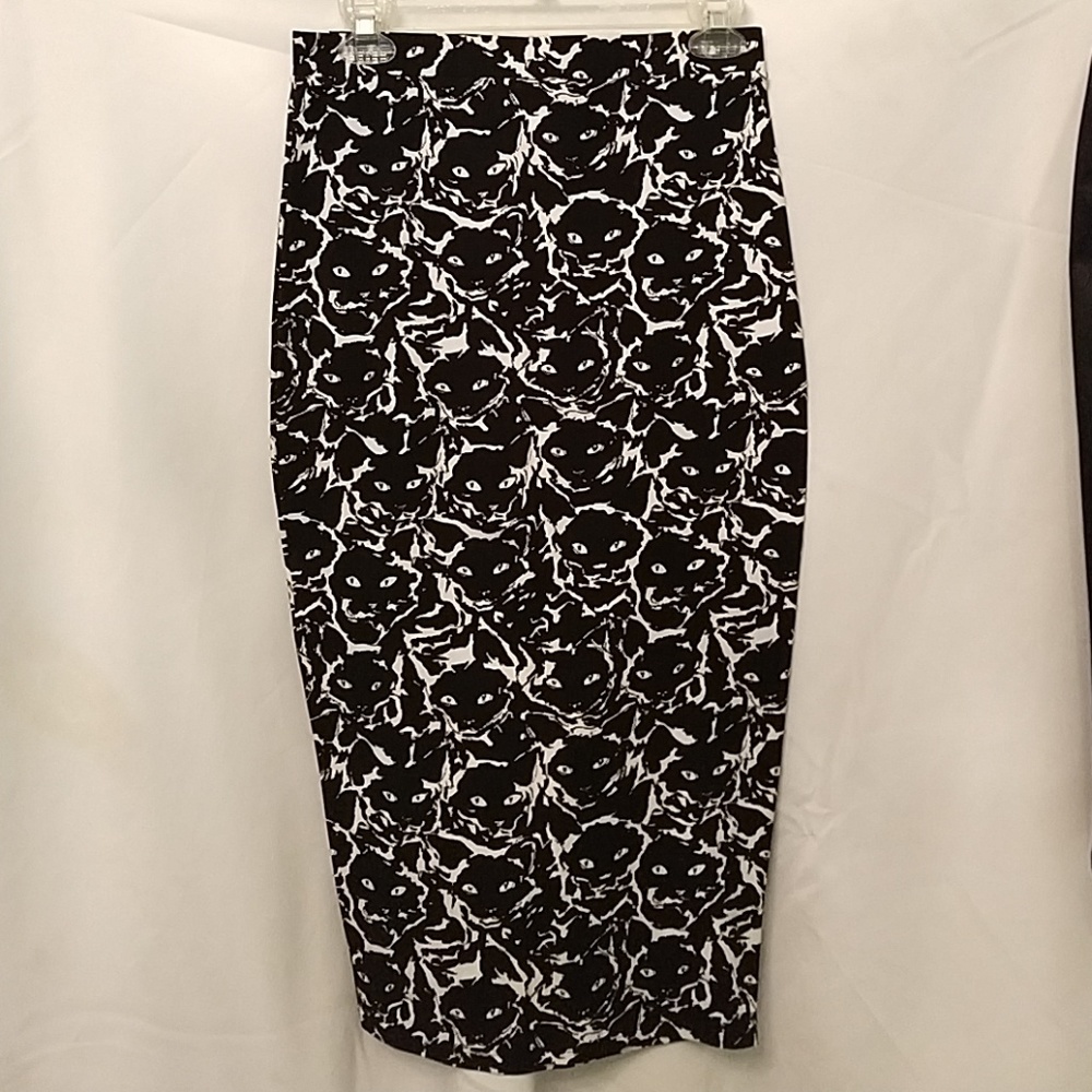 Nasty Gal brand cat print 🐈 mini skirt